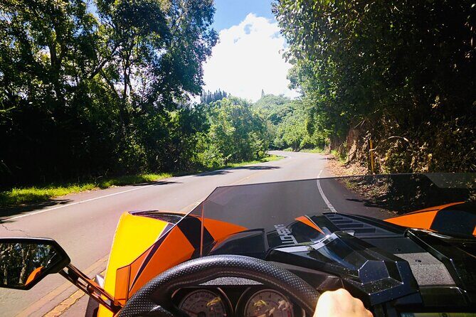Explore Maui in a Polaris Slingshot Rental from Kihei - Helmets, weather, and the reality of open-air driving