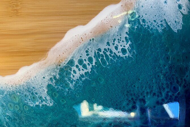 Make your own Maui Souvenir/Ocean resin class - Materials, gear, and how the instructor keeps things moving