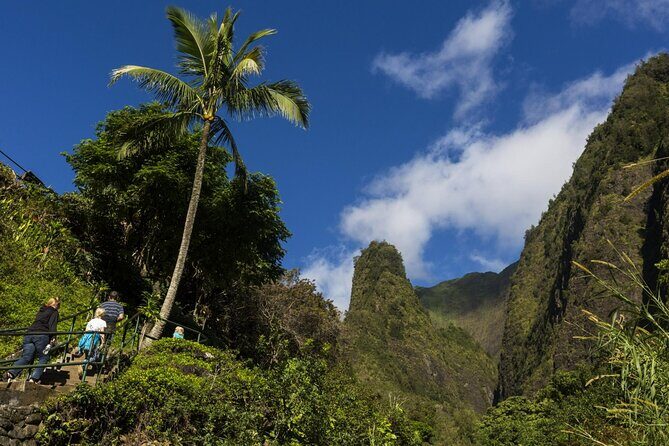 Maui Coast Slingshot Tour from Kihei - Iao Valley State Monument and the 1,200-foot Iao Needle