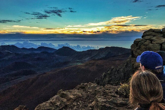 Maui: Majestic Haleakala Sunrise Tour with Pick-up - The value of a sunrise tour: less guessing, more watching