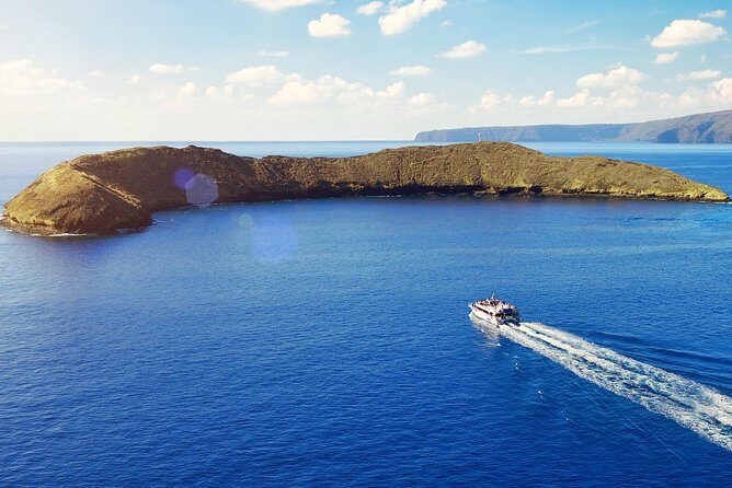 Maui: Molokini and Turtle Town Snorkeling aboard Pride of Maui - Molokini Crater Snorkeling: Clarity, Caldera Facts, and What to Expect