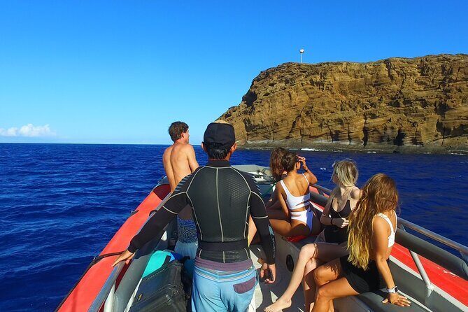Maui: Molokini Crater and Turtle Town Snorkeling From Kihei - Food and drinks onboard: what’s included, and what to plan for