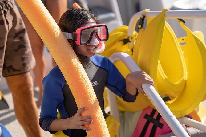 Maui Snorkeling Adventure to Molokini and Turtle Town - Food onboard: more than snacks, and it helps your water time