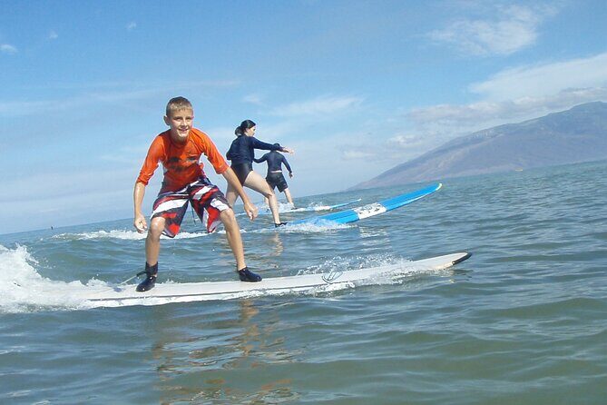 Maui: Two Hour Beginner Group Surf Lesson in Kihei - Riding fundamentals that help first-timers stand on Maui time