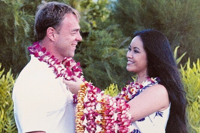 Orchid Airport Lei Greeting (Maui, Kahului Airport, OGG) - Who should book Orchid Airport Lei Greeting?
