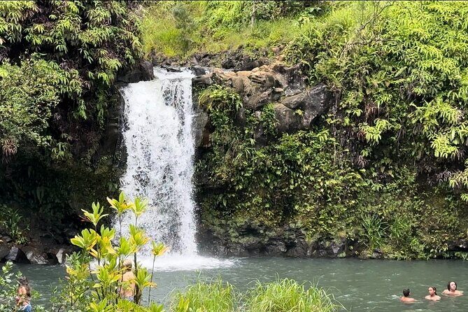 Private Road to Hana Maui Open-Air Jeep Tour - Stop-by-stop: Ho‘okipa, Rainbow Eucalyptus, and the Hana Highway classics