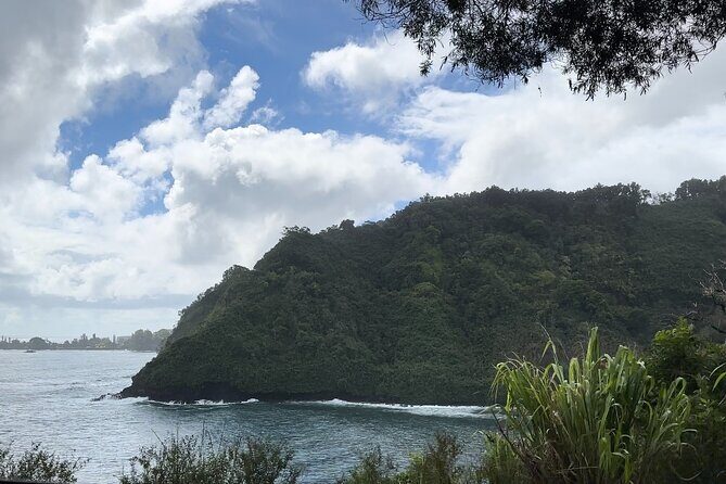 Private Road to Hana Maui Open-Air Jeep Tour - Guide moments that can make or break your day