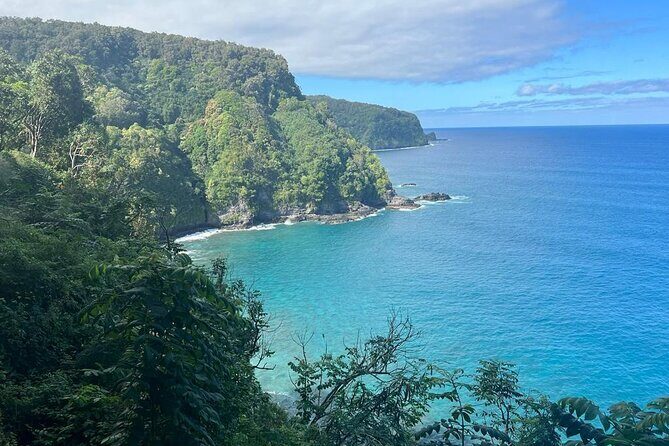 Road To Hana Black Sand Beach Waterfalls & Turtles Tour - Stop 4: Wailua Valley State Wayside Park for a Quick Breath
