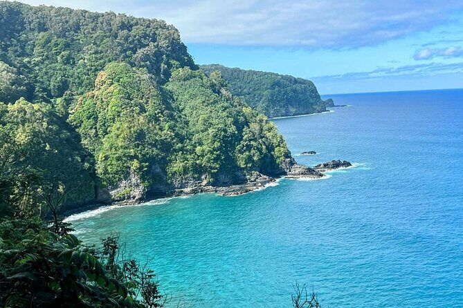 Road To Hana Black Sand Beach Waterfalls & Turtles Tour - Stop 5: Ho’okipa Beach Park for Sea Turtles (and Windy Watching)