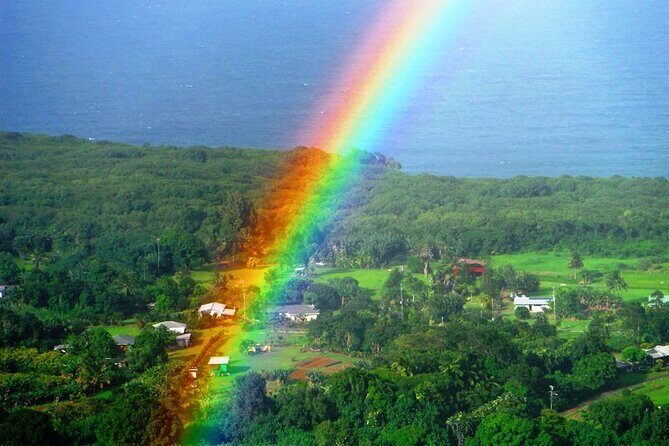 Road to Hana Private Jungle Tour - Wai‘anapanapa Black Sand Beach: The Stop You’ll Be Glad Is Included