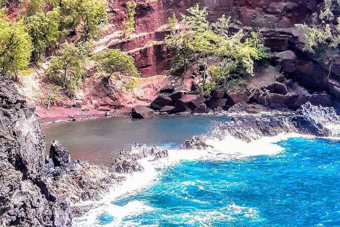 Stellar HI Tours- 15 person van-your own private tour to Hana! - Who should book this Hana private tour