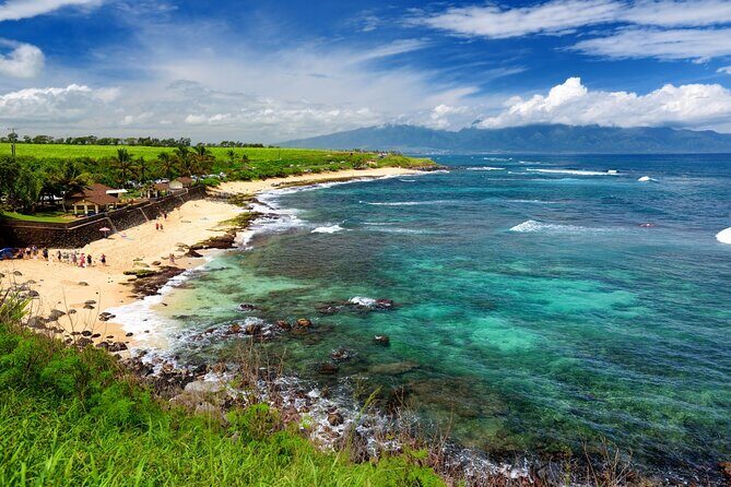 Ultimate Self-Driving Audio Tour of Road to Hana, Maui - Nahiku markets, Heiau history, and black sand at Wai’anapanapa