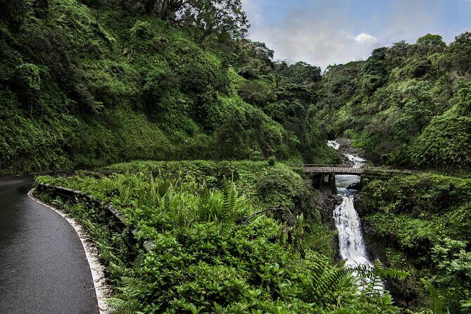 VIP Private Road to Hana Tour in Cadillac Escalade with Pickup - Why a Cadillac ESV makes Hana feel doable